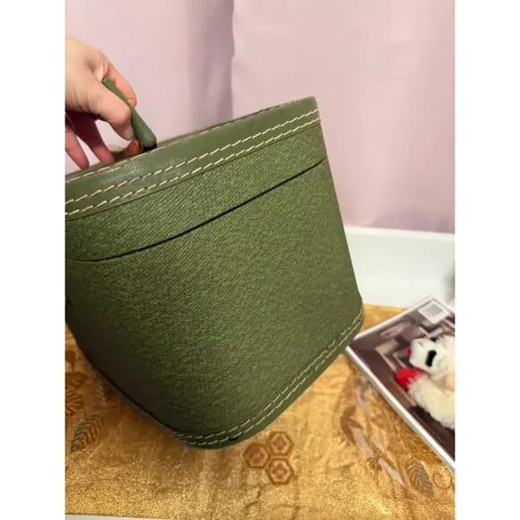 VTG Towncraft Hardshell Train/Travel Makeup Case (NO KEY) 13"X8" - Picture 5 of 16